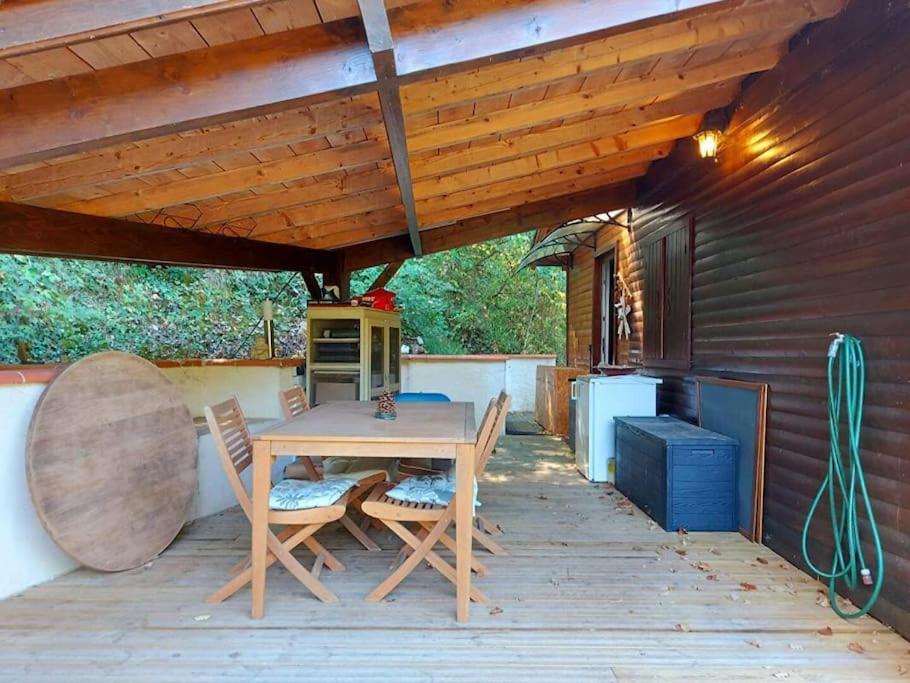 Chalet Au Milieu De La Foret Avec Lac A Proximite Layrac Exterior foto